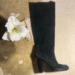Like New Michael Kors Knee-High Genuine Suede Boots